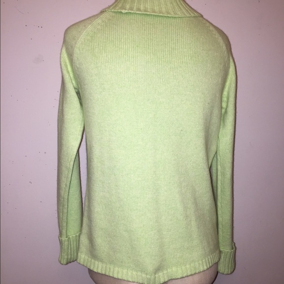 NWT Green Turtleneck Sweater - Picture 2 of 4